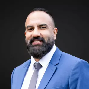Lukh Saran, Port Alberni, Real Estate Agent